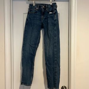 American Eagle 90s straight leg Jean